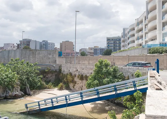 Chicco Di Caffe' לינה וארוחת בוקר 4*