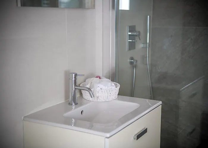 Chicco Di Caffe' לינה וארוחת בוקר 4*